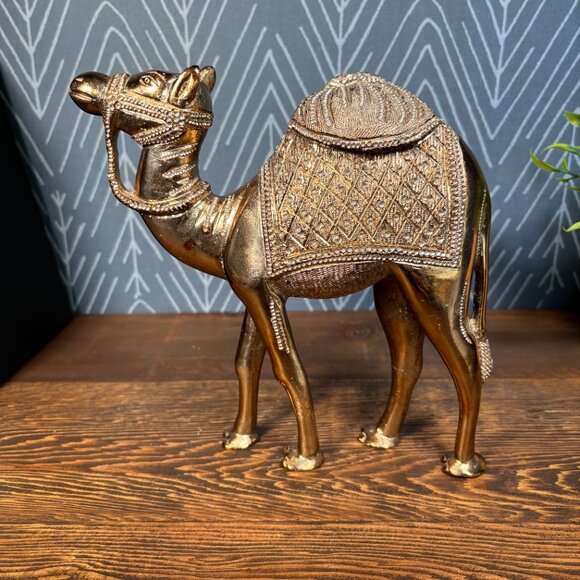 Vintage Solid Cast Metal Camel Figurine Copper Bromze Finish Camel Sculpture - Picture 5 of 17